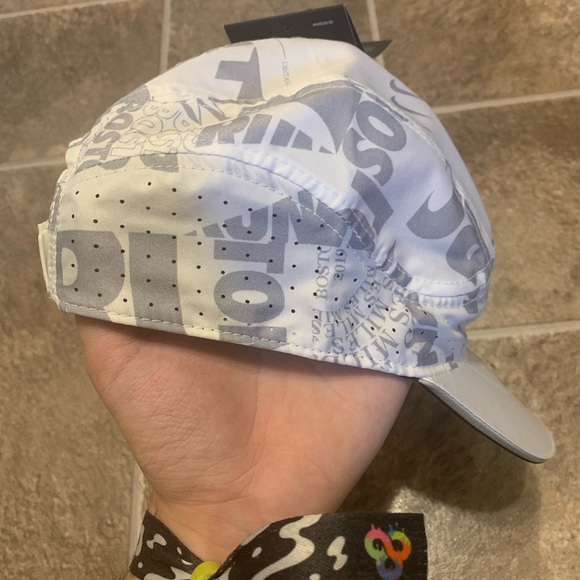 Nike Aerobill Tailwind Boston Running Hat - Picture 3 of 7